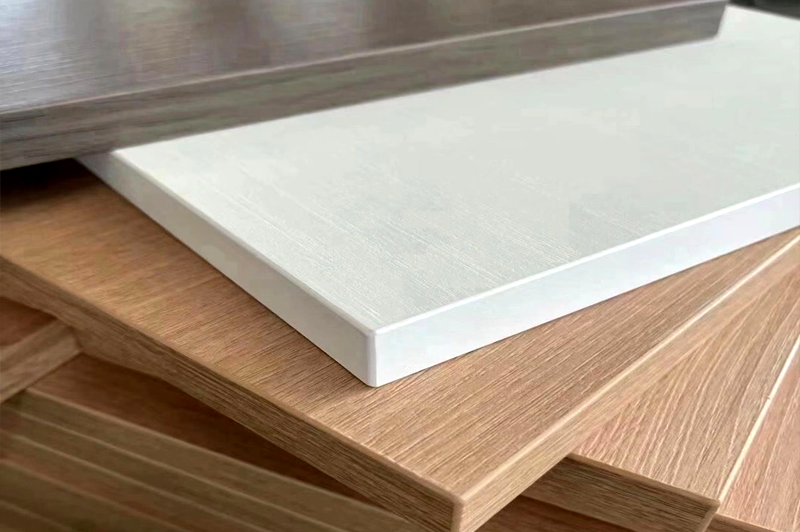 Edge-Banding-Sealing